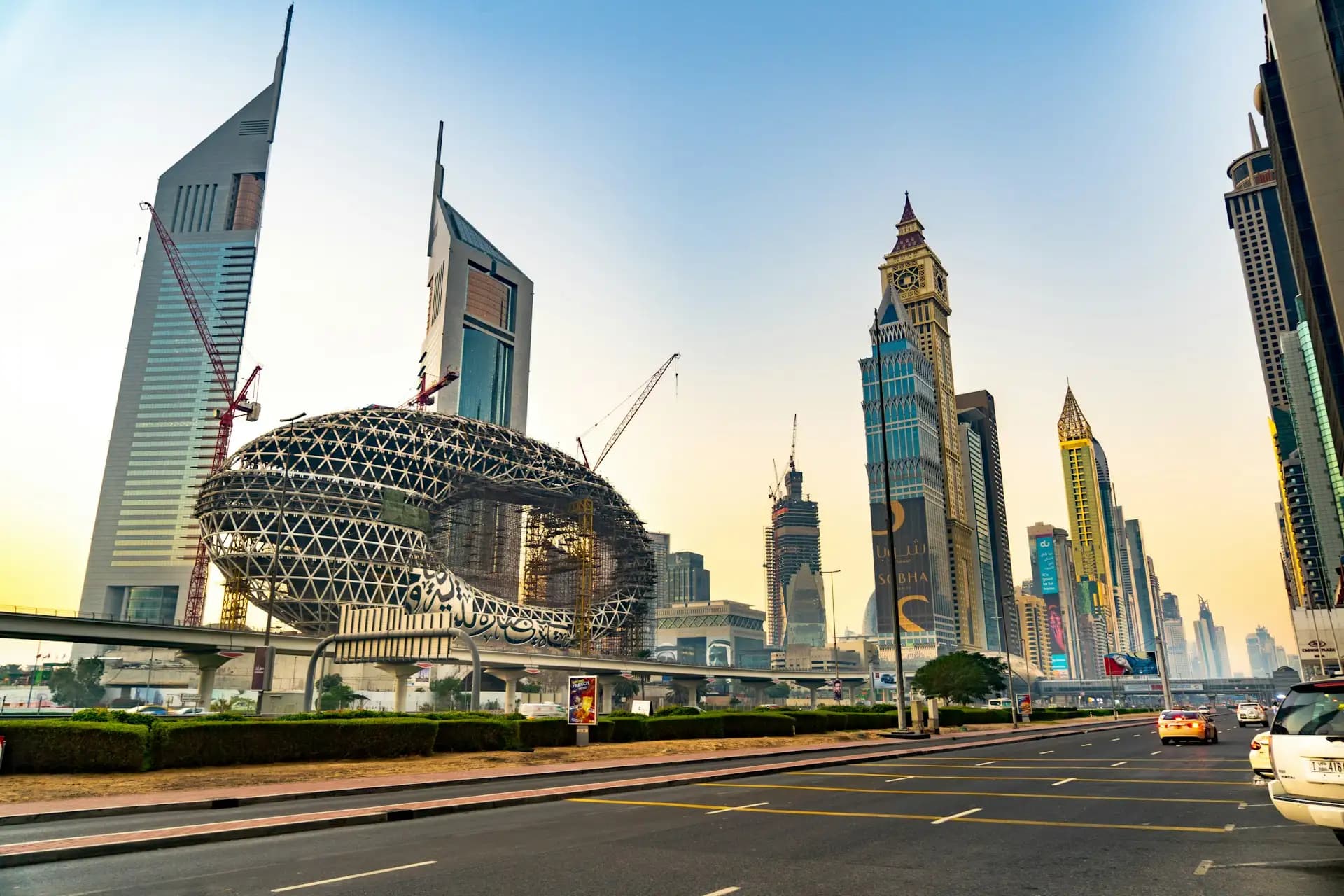 Dubai Palm Skyline Suites